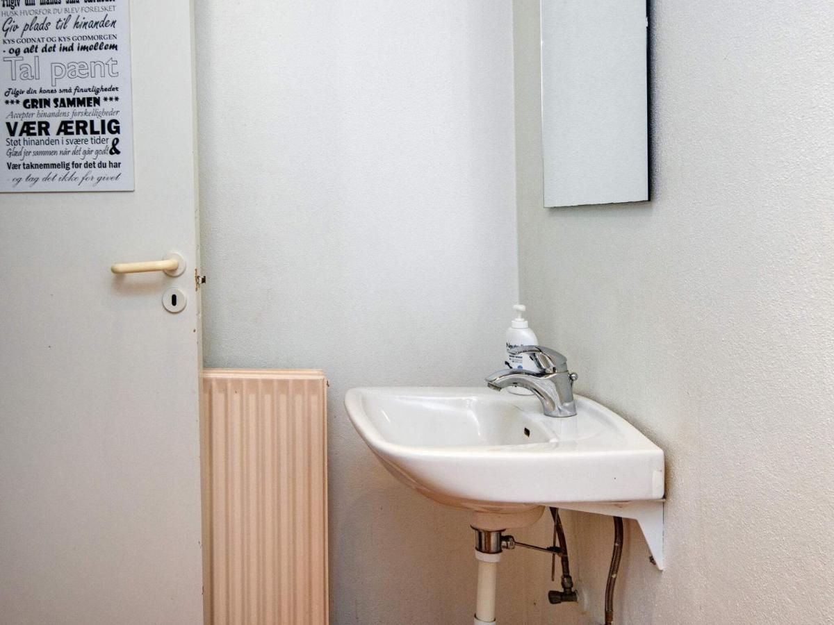 4 Person Holiday Home In Ansager Kültér fotó
